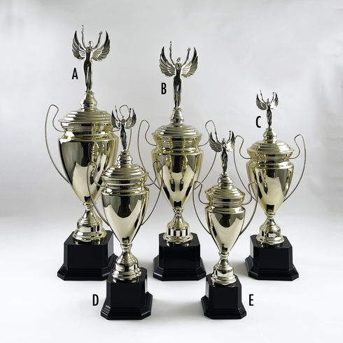 Trofeo de Copa de Metal con Figura Serie M1 de Victoria